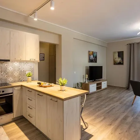 Luxury & Cozy Apartment Messini Exterior photo
