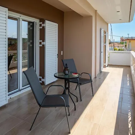 Luxury & Cozy Apartment Messini Exterior photo